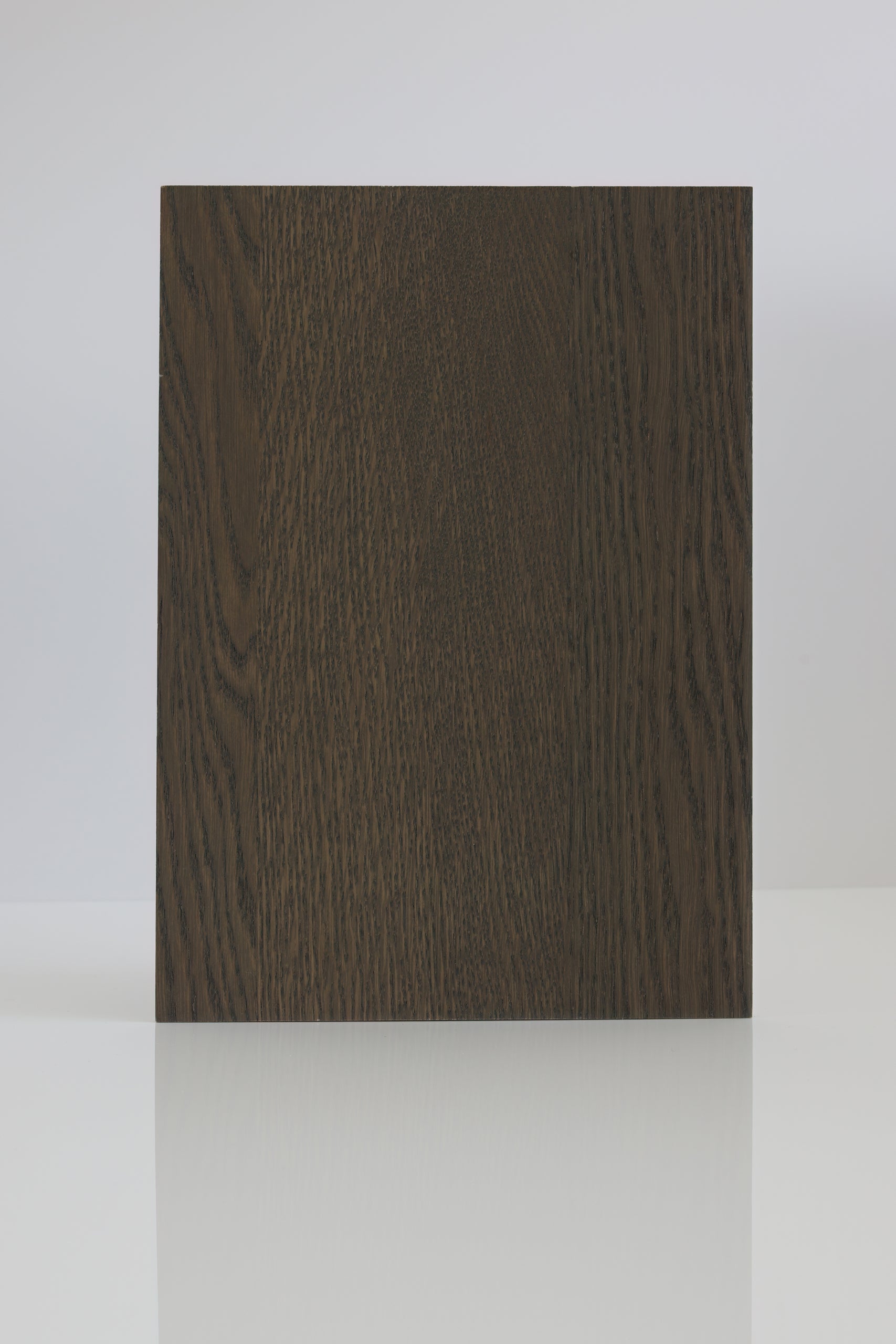 163.54 Oak Vibrant Dark Grey