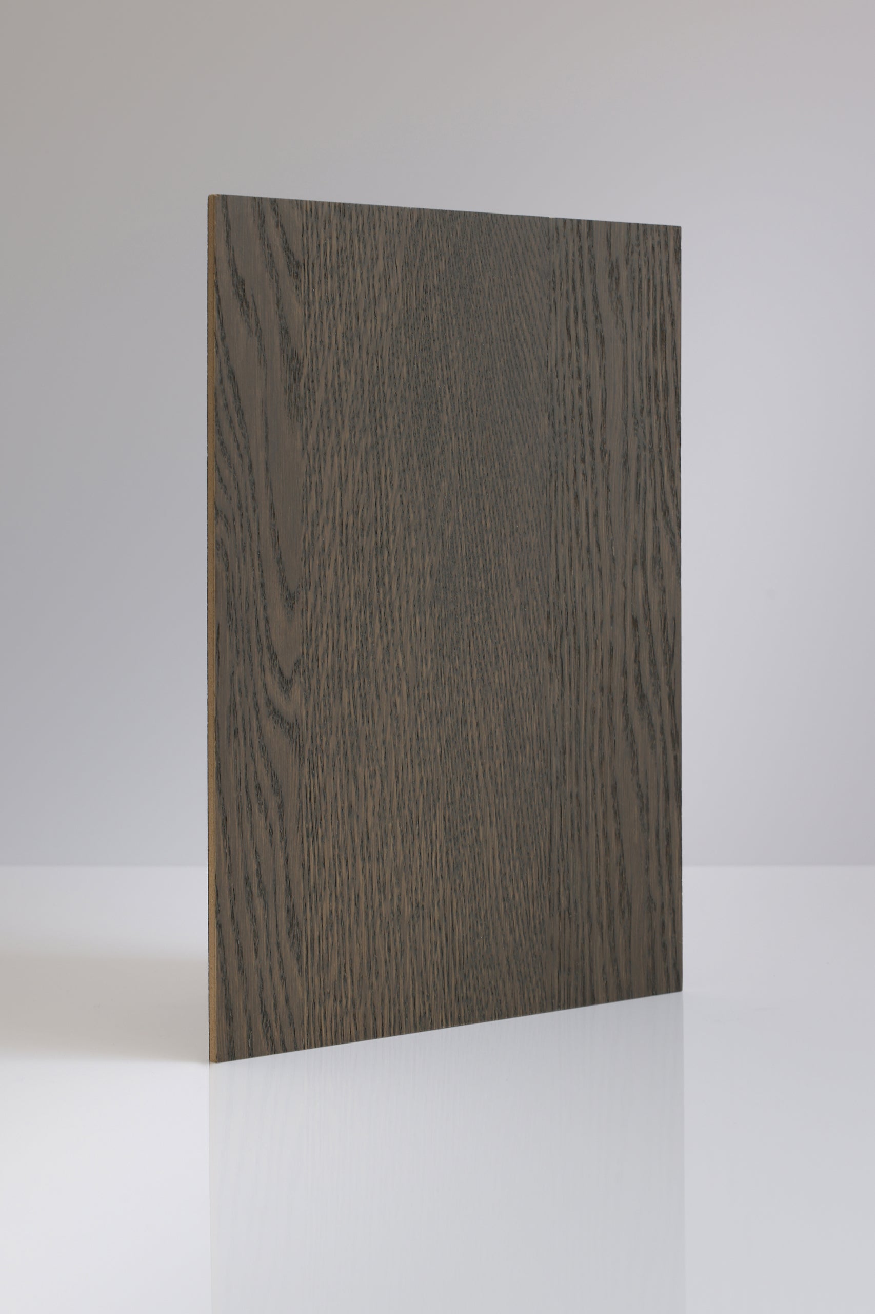 163.54 Oak Vibrant Dark Grey